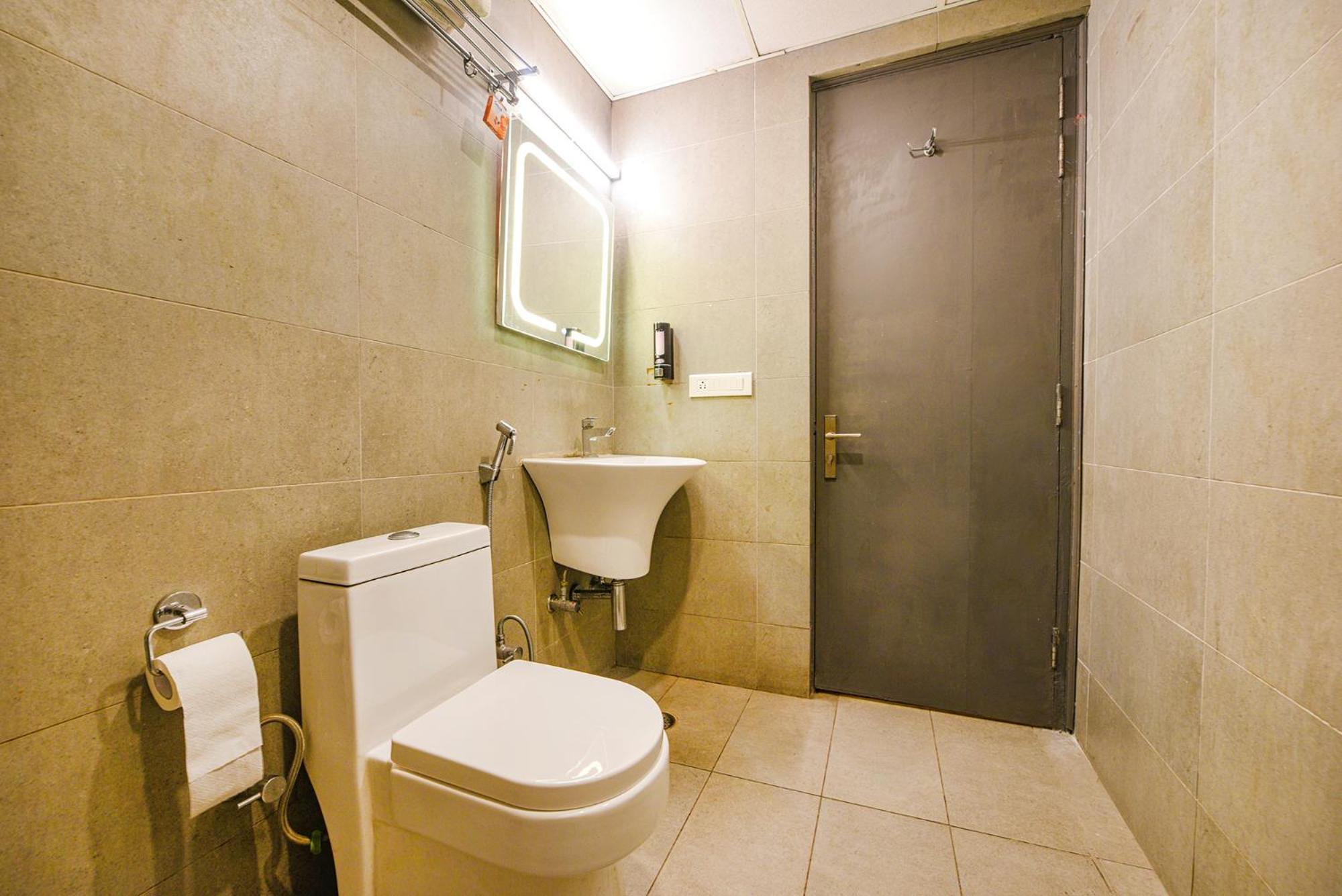 Fabhotel Old Meple Leaf Gurgaon Bagian luar foto