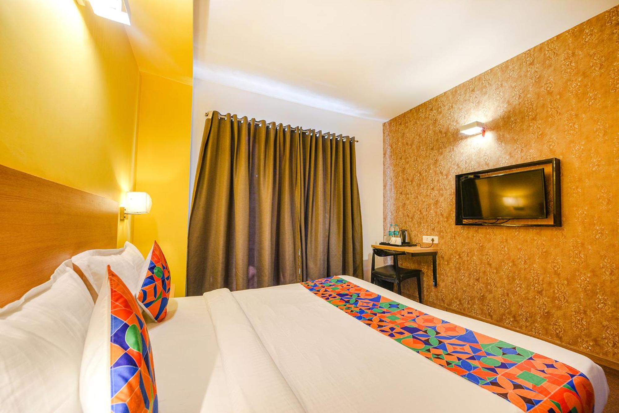 Fabhotel Old Meple Leaf Gurgaon Bagian luar foto