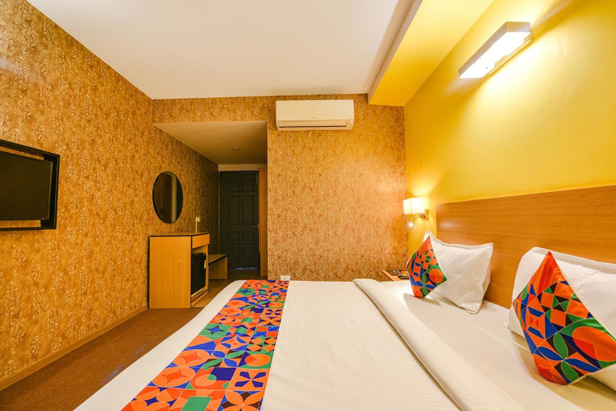 Fabhotel Old Meple Leaf Gurgaon Bagian luar foto